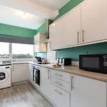 Coastal Retreat! בית נופש רדקאר
